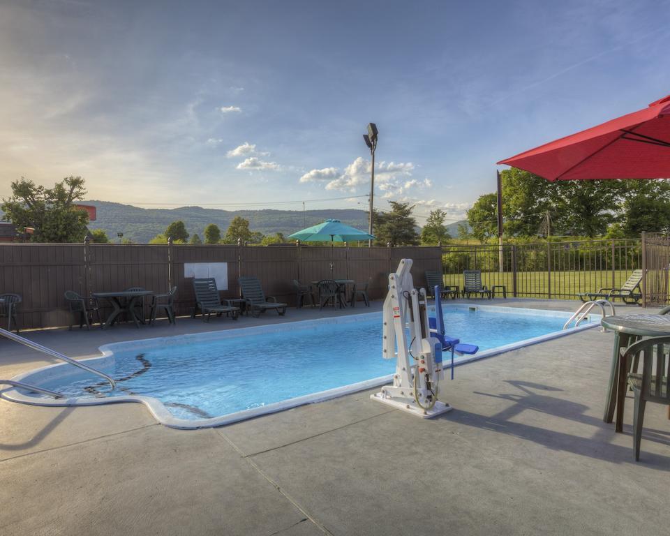 Howard Johnson By Wyndham Chattanooga Lookout Mountain I-24 Exterior photo