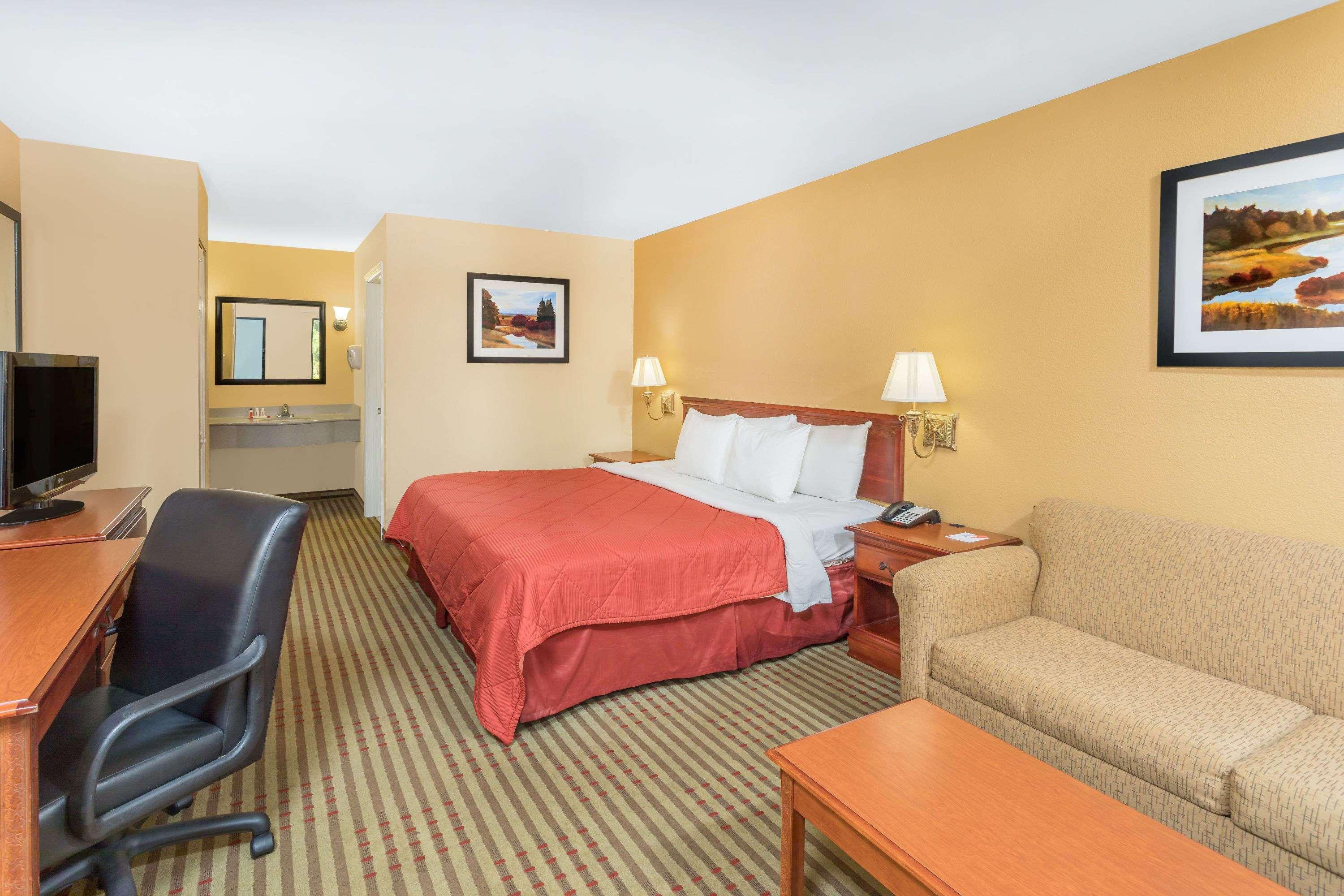 Howard Johnson By Wyndham Chattanooga Lookout Mountain I-24 Exterior photo
