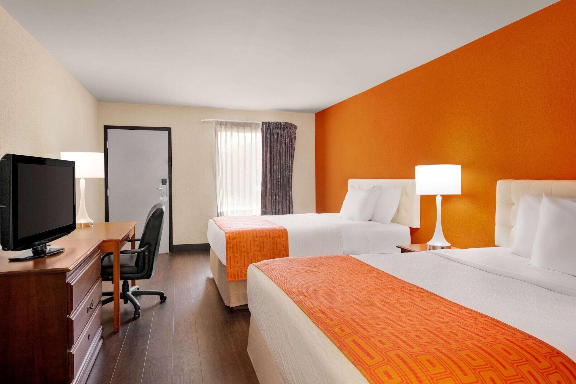 Howard Johnson By Wyndham Chattanooga Lookout Mountain I-24 Exterior photo