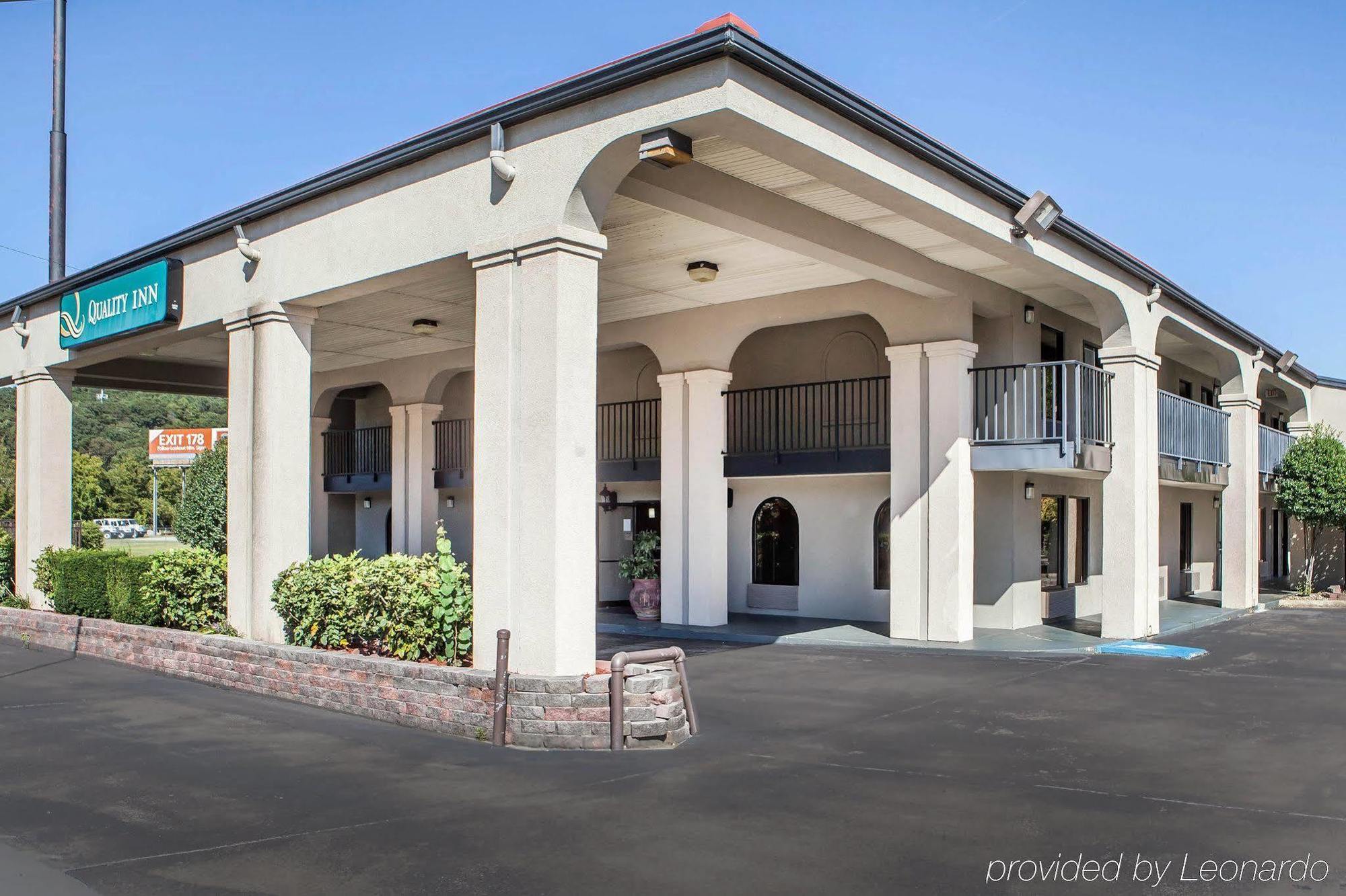 Howard Johnson By Wyndham Chattanooga Lookout Mountain I-24 Exterior photo