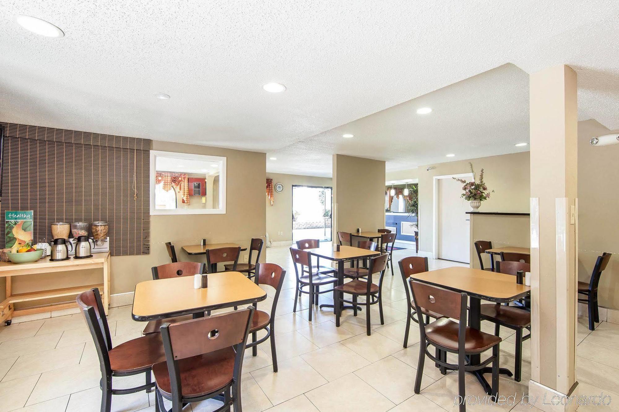 Howard Johnson By Wyndham Chattanooga Lookout Mountain I-24 Exterior photo