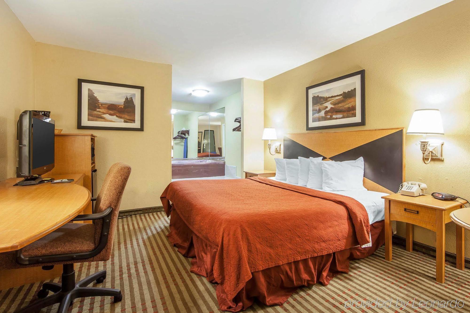 Howard Johnson By Wyndham Chattanooga Lookout Mountain I-24 Exterior photo