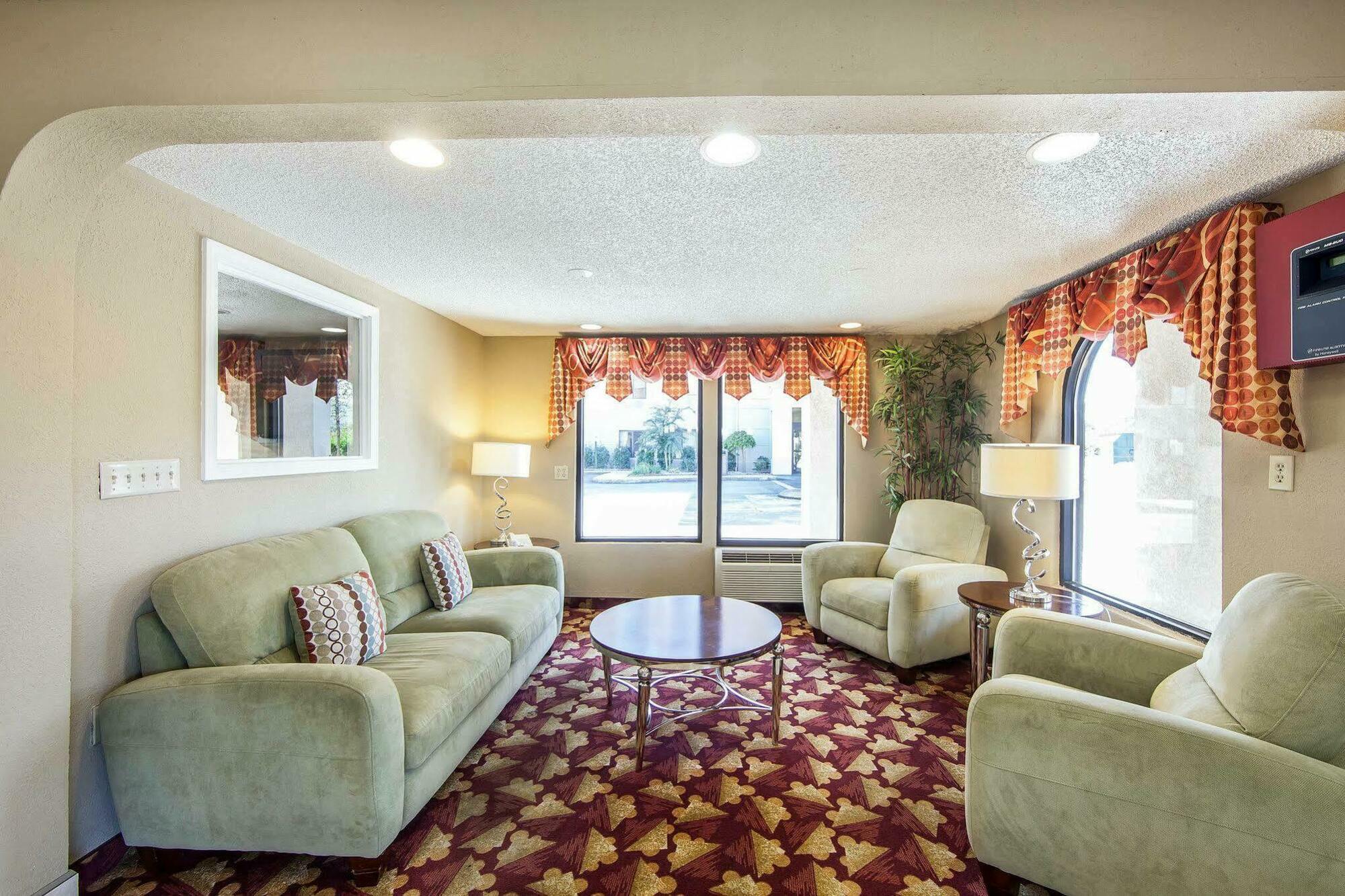 Howard Johnson By Wyndham Chattanooga Lookout Mountain I-24 Exterior photo