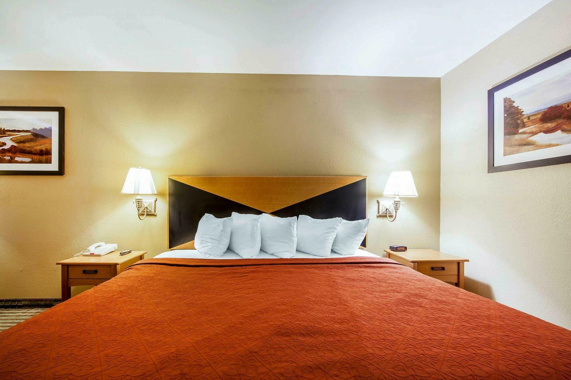 Howard Johnson By Wyndham Chattanooga Lookout Mountain I-24 Exterior photo